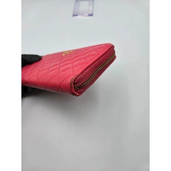 PRADA Milano fuchsia Quilted Zip Around Continental Wallet Ladies Authentic - Picture 10 of 14